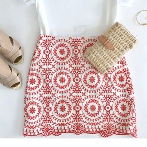 ANN TAYLOR LOFT MEDALLION SCALLOPED SKIRT SIZE 8